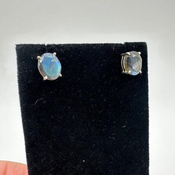 NWOT 8x10mm faceted labradorite stud earrings in sterling silver! - Picture 12 of 13